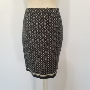 The Limited Geometric Print Pencil Skirt. Size: 4 cotton blend   01/15